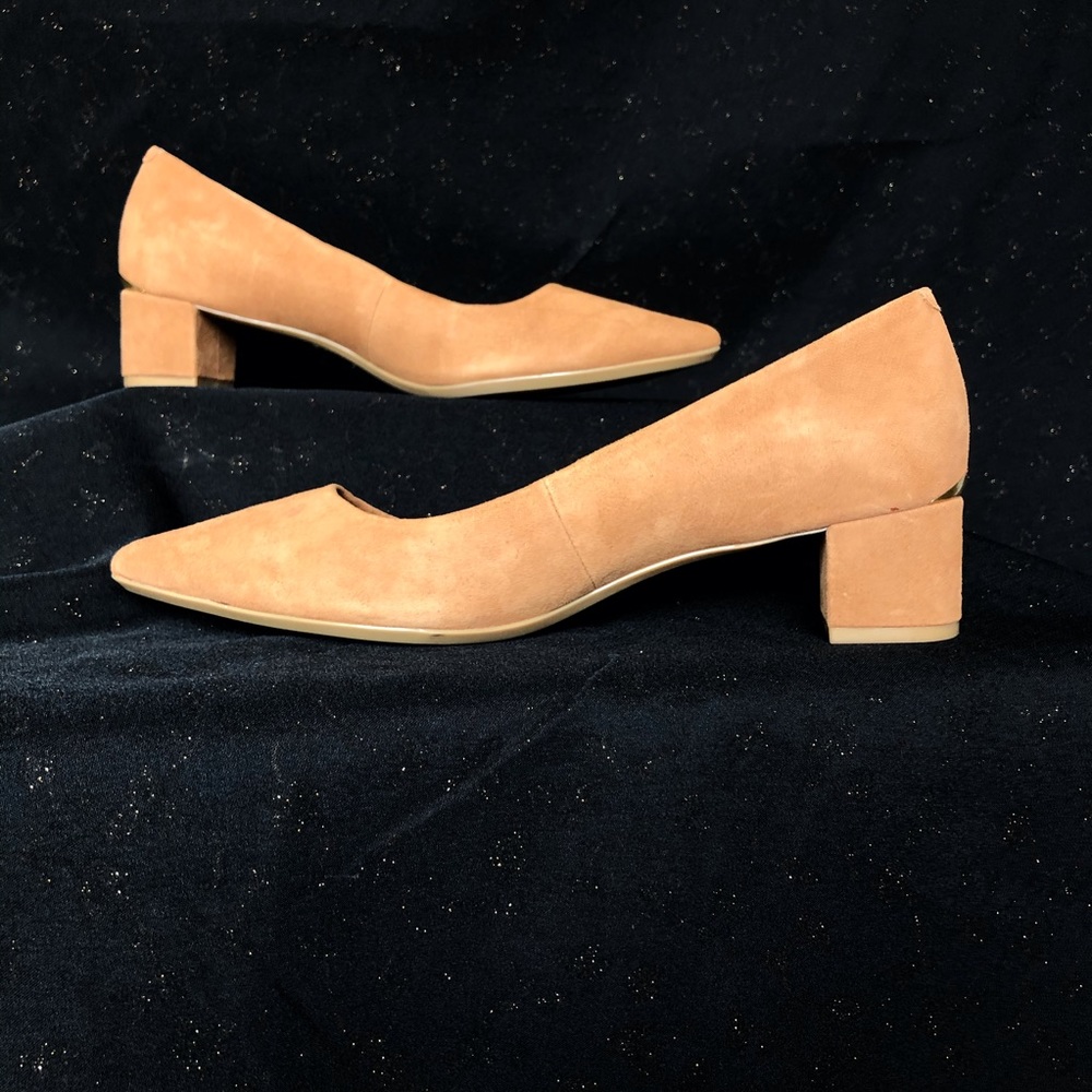 Calvin Klein suede heel pumps size 9